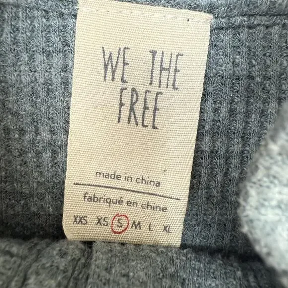 We The Free Sweater Womens Small Green Waffle Knit Henley Button Mock Neck - Picture 3 of 7